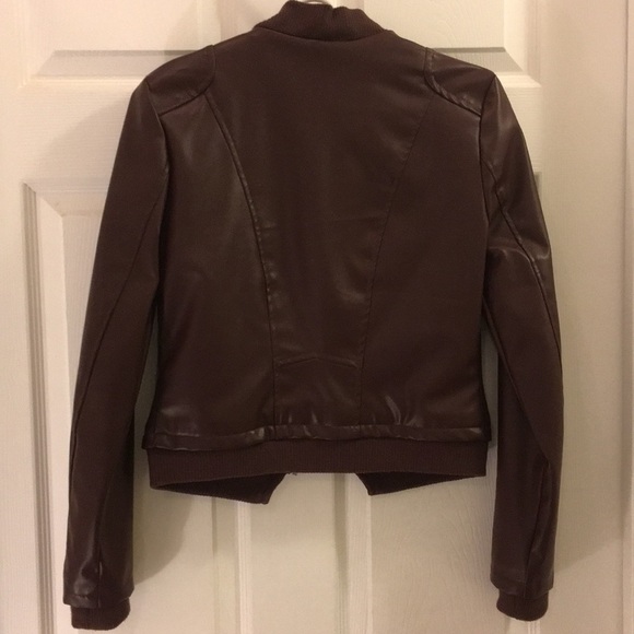 Never wear this - Picture 5 of 5